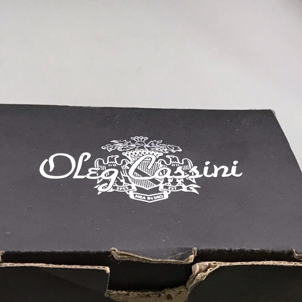 Oleg Cassini Ceramic White Vintage Salt & Pepper Shakers Floral Design 2.75